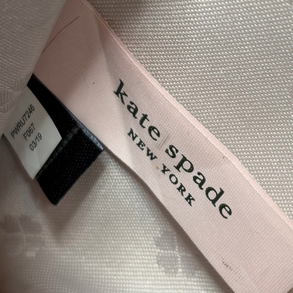 Kate Spade Sylvia Lilac Perforated Flower Large Continental Wristlet NWOT $158